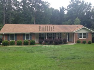 105 Timberlane Trl, Fayetteville, GA 30214