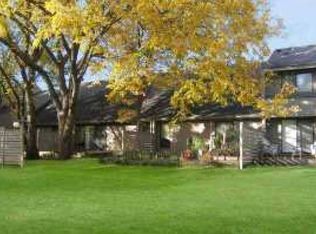 6719 Noble Ln N, Brooklyn Center, MN 55429