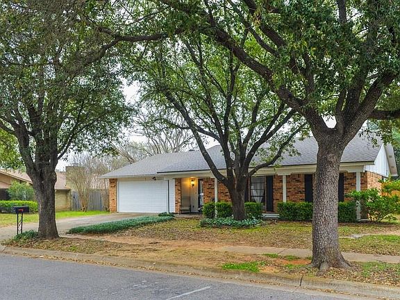 2nd image of 2609 Southcrest Dr