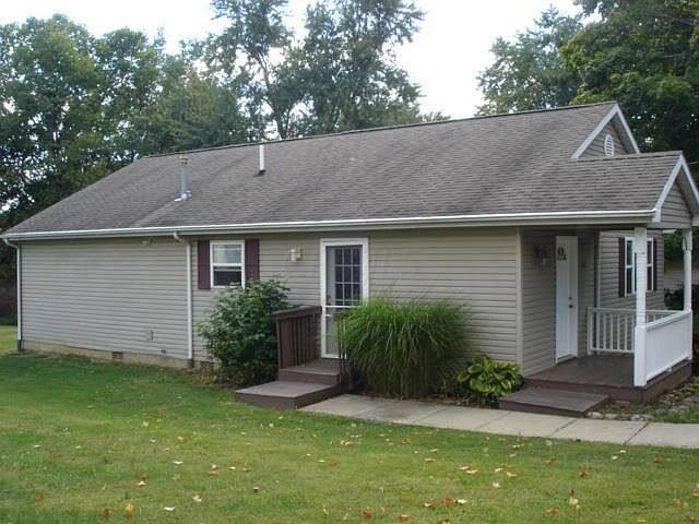 2nd image of 25 Ashton St