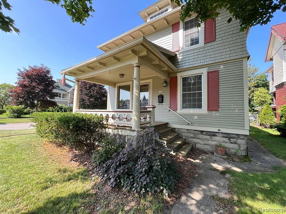 1st image of 1821 Military St
