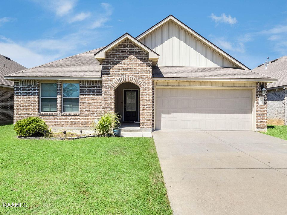 1st image of 104 Whirlaway Dr