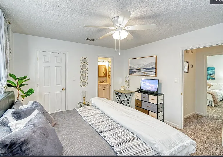 2350 Gregory Dr — Photo 6