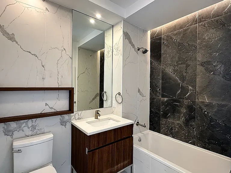 228 E 135th St #1306 — Photo 3
