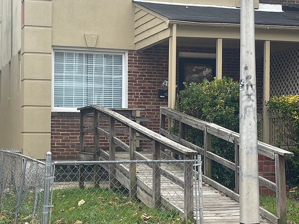 1st image of 4734 Beaufort Ave