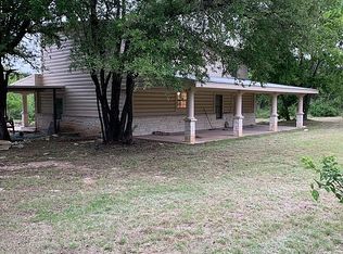411 Stembridge Rd, Granbury, TX 76049
