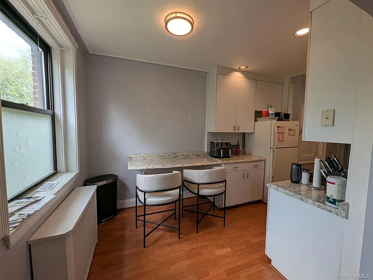 11 Greenridge Ave #D5 — Photo 5