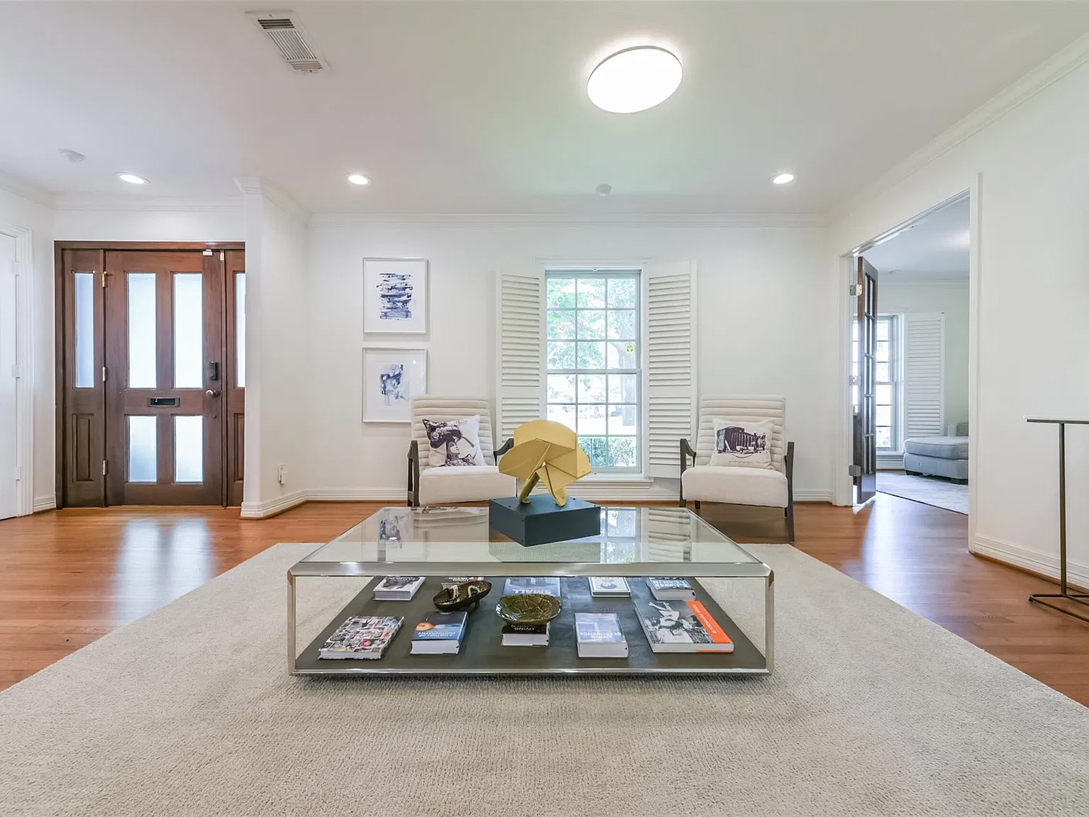 3 bed, 2.5 bath, 2688 sqft, $5,700 — Photo 4