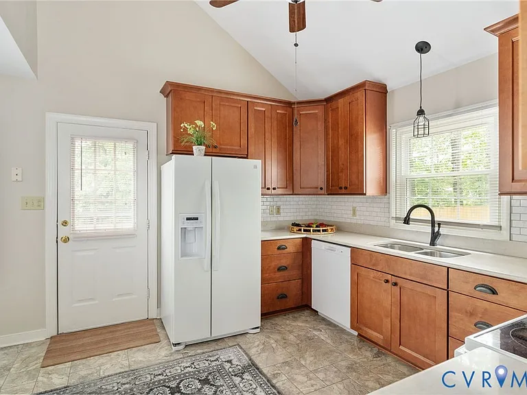 12015 Bexley Ct — Photo 21