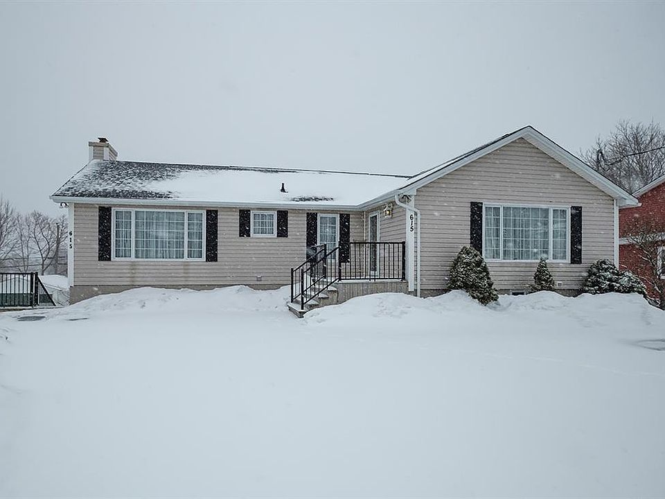 1st image of 615 Topsail Road