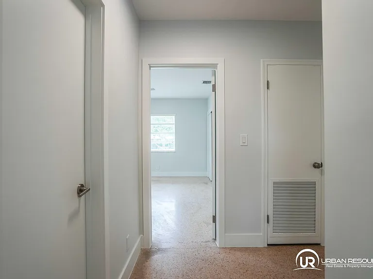 475 S Shore Dr — Photo 20
