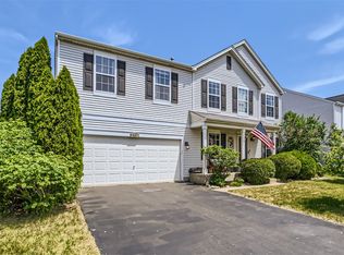 842 Seneca Trl, Round Lake Heights, IL 60073