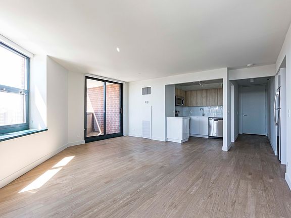 3rd image of 3660 N Lake Shore Dr APT 1712