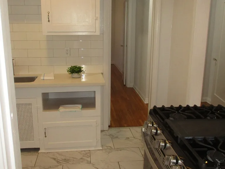 1101 Mound Ave #9 — Photo 8