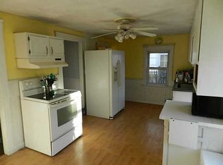 9 Prospect St, Bristol, RI 02809