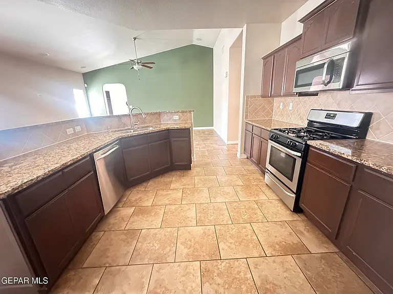14629 Ava Leigh Ave — Photo 6