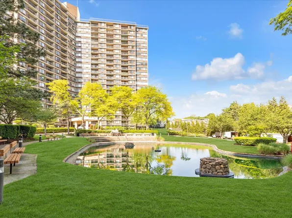2 Bay Club Drive #10A, Bayside, NY 11360