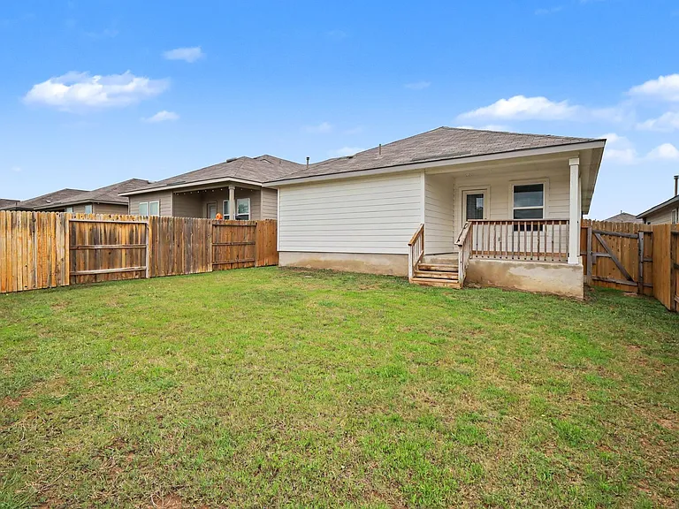 144 Hogans Aly — Photo 19