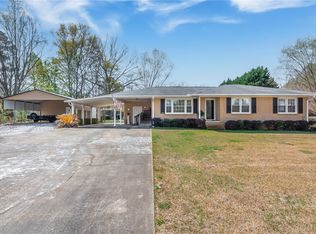 300 Pine Forest Dr, Belton, SC 29627