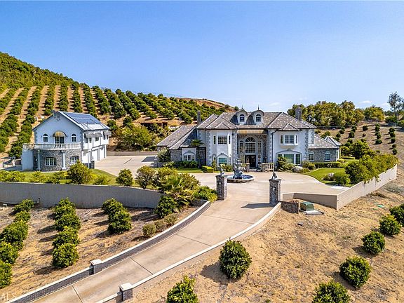 3rd image of 46856 El Prado Rd