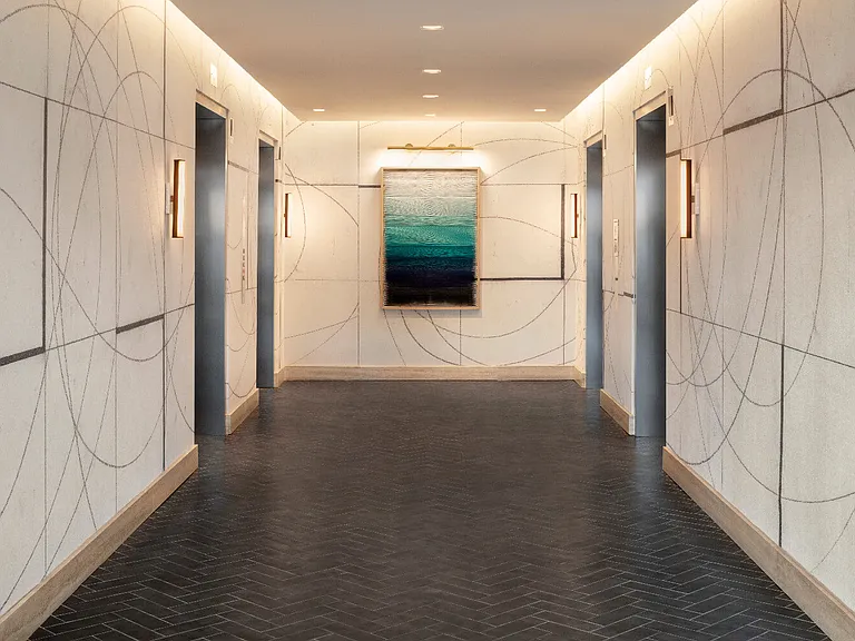 Liberty Harbor East — Photo 36
