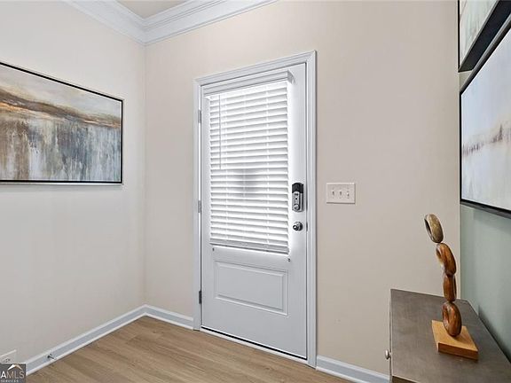 3rd image of 100 Sylvie Dr #1