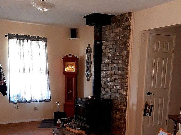 4th image of 809 County Road 4586