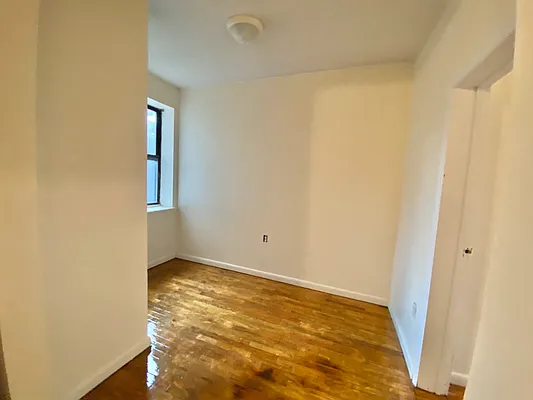 Rented by Crosstown Apartments NYC | media 23