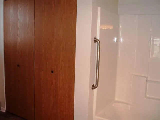 340 Country Club Rd #112 — Photo 11