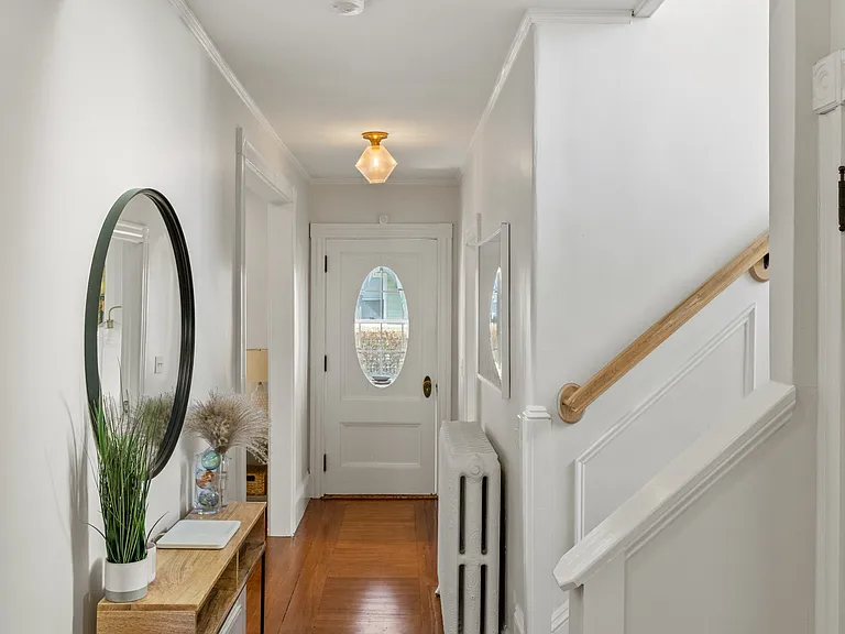 35 Hall Ave — Photo 19