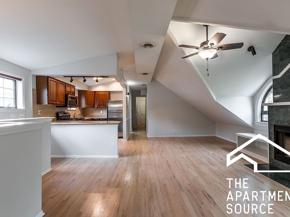 1st image of 2856 N Southport Ave #3