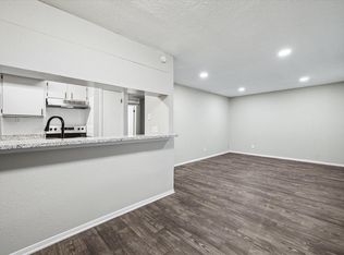 7500 Highcrest Dr APT 23, Houston, TX 77055