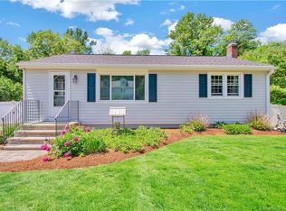 27 Ironwood Dr, Vernon, CT 06066