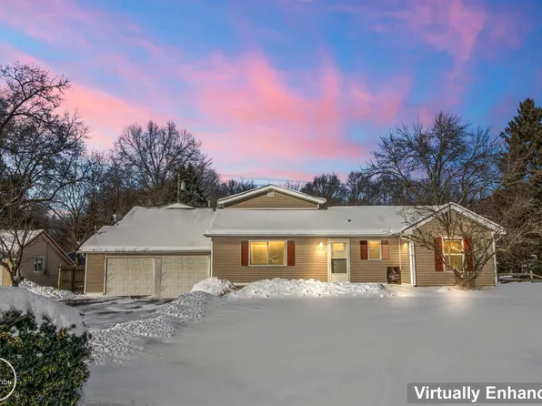 1632 Mill St, Algonac, MI 48001