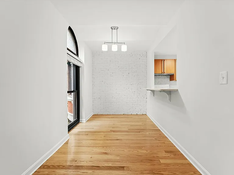 103 Gainsborough St #102 — Photo 12