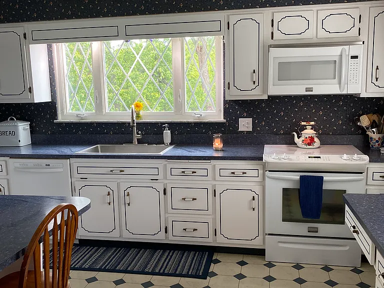 53 Wayne Ave — Photo 9