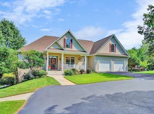 205 Inlet Dr, Wirtz, VA 24184