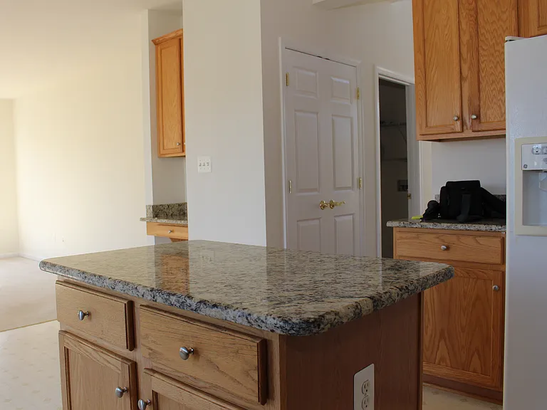 8675 Wales Ct — Photo 9
