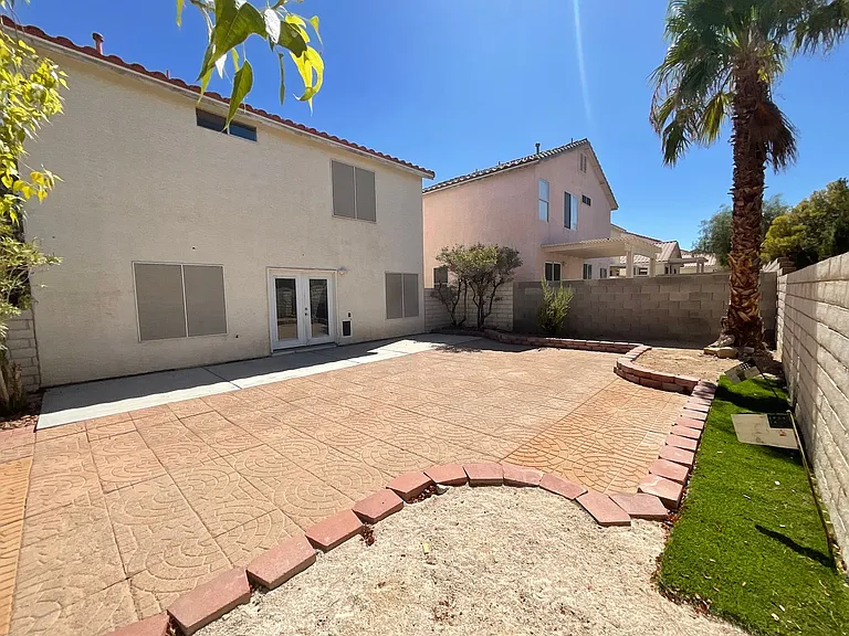 8720 Majestic Pine Ave — Photo 14
