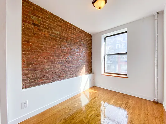 Rented by City Connections Realty | media 23