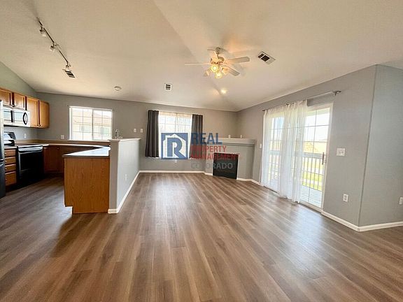 5th image of 3241 E 103rd Pl APT 1007