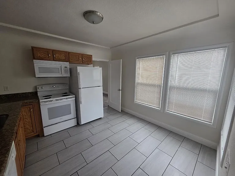 1420 Ohio St #A — Photo 12