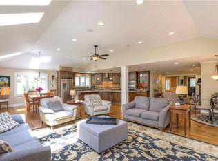 4817 W 81st St, Prairie Village, KS 66208