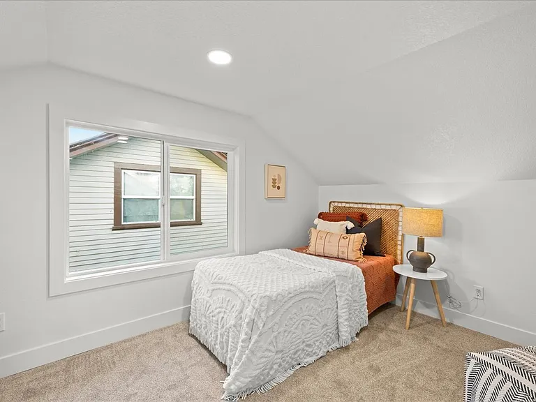 5764 NE Garfield Ave #A — Photo 12