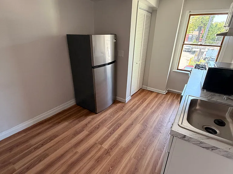 1018 King St #1 — Photo 7