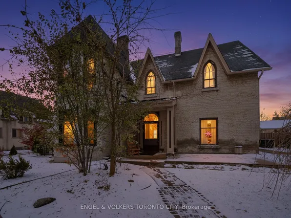 64 High St, Barrie, ON L4N 1W4