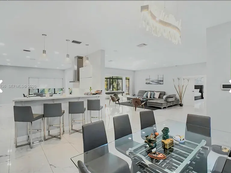 3801 NW 97th Ave — Photo 3