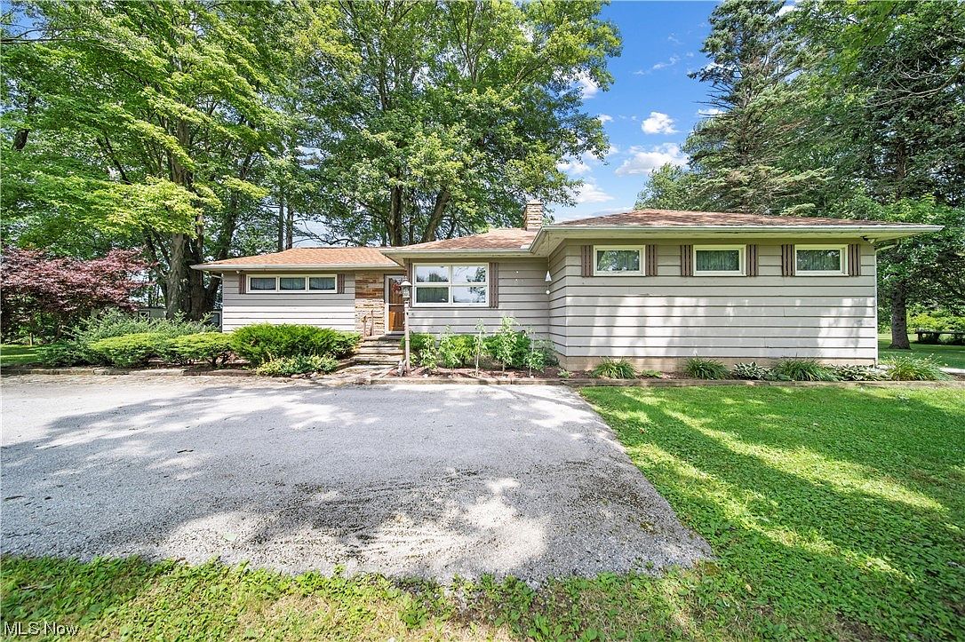 3427 Lake Rd, Conneaut, OH 44030 Zillow