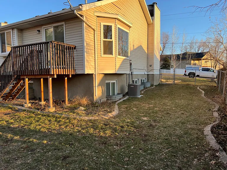 149 E Glover Ln — Photo 15