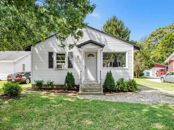 980 S 13th St, Niles, MI 49120